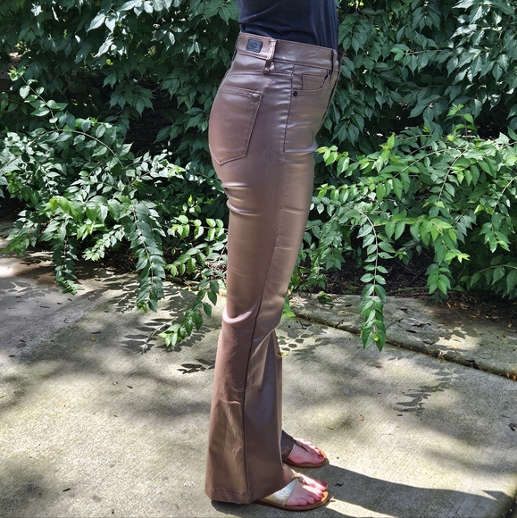 Sofia Jeans Melissa High-Rise Flare - Picture 3 of 8